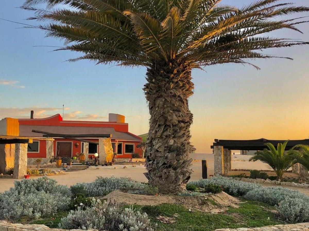 Desert Breeze Lodge Swakopmund Exteriör bild