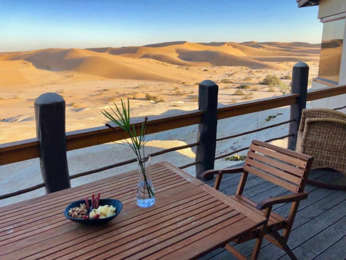 Desert Breeze Lodge Swakopmund Exteriör bild