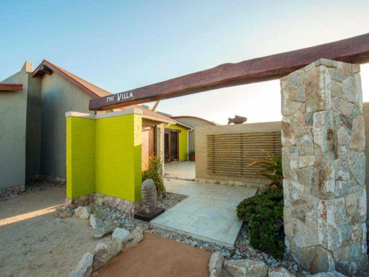 Desert Breeze Lodge Swakopmund Exteriör bild