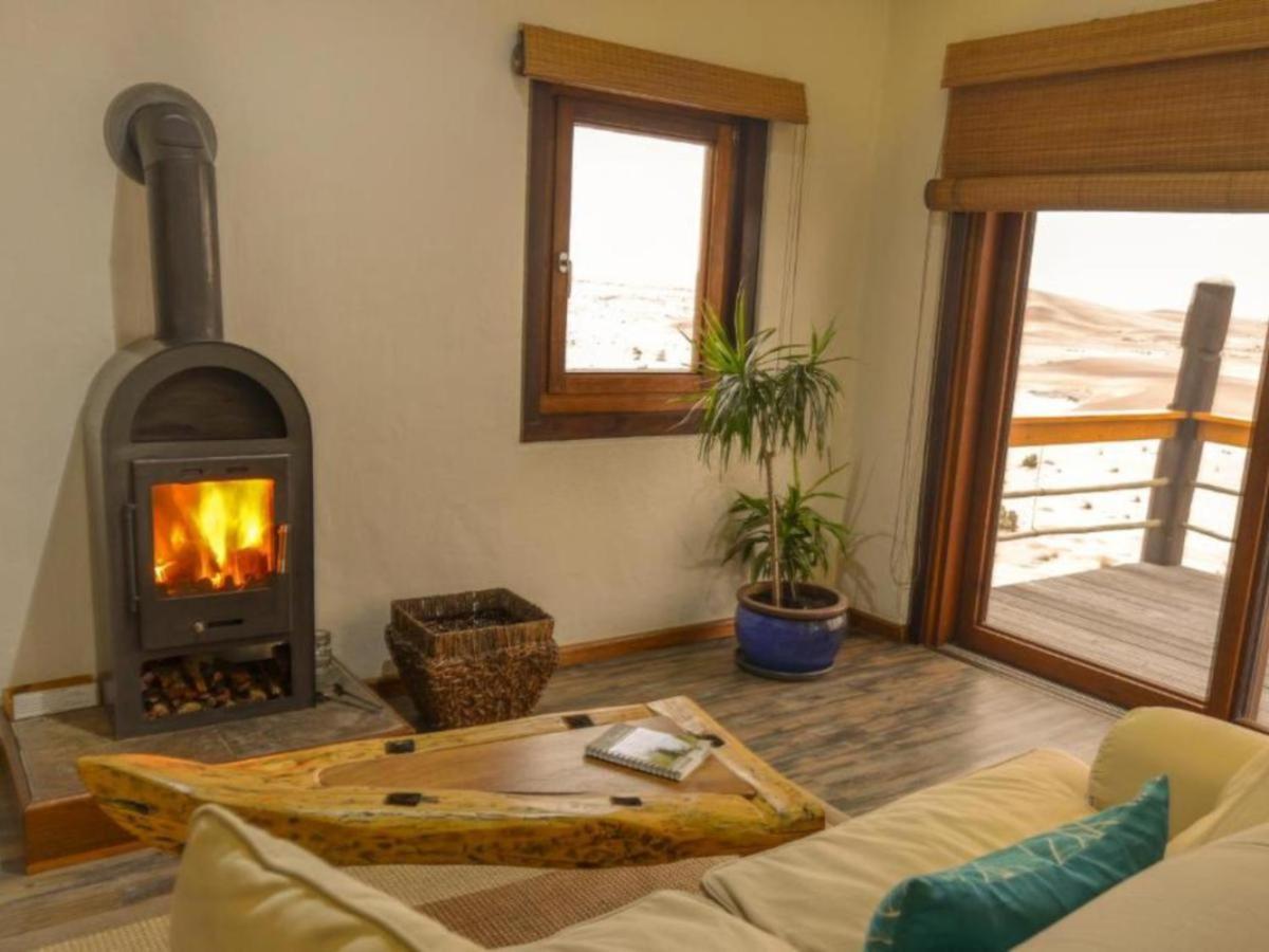 Desert Breeze Lodge Swakopmund Exteriör bild