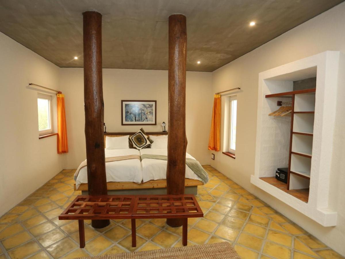 Desert Breeze Lodge Swakopmund Exteriör bild