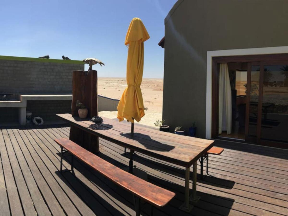 Desert Breeze Lodge Swakopmund Exteriör bild