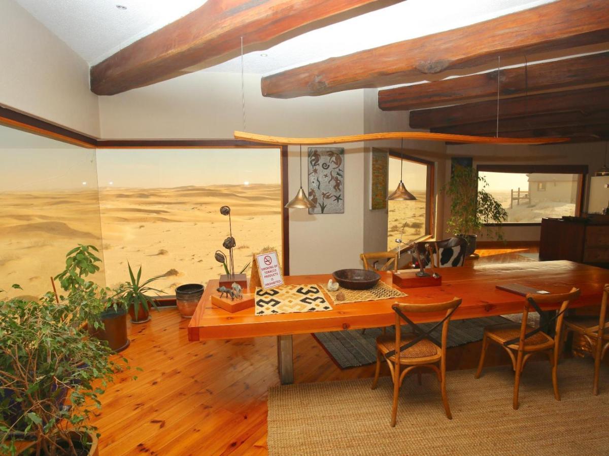 Desert Breeze Lodge Swakopmund Exteriör bild