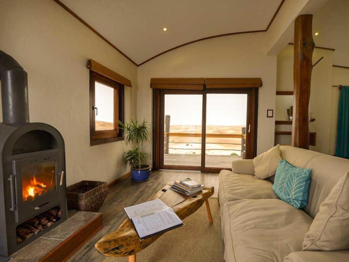 Desert Breeze Lodge Swakopmund Exteriör bild